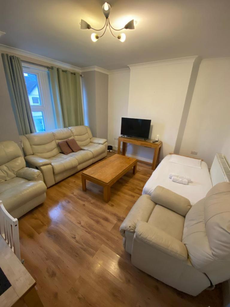 Appartement Bedroom Flat Colliers Wood *