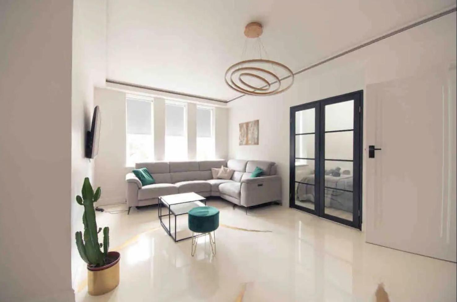 Entire Luxury In Greater *