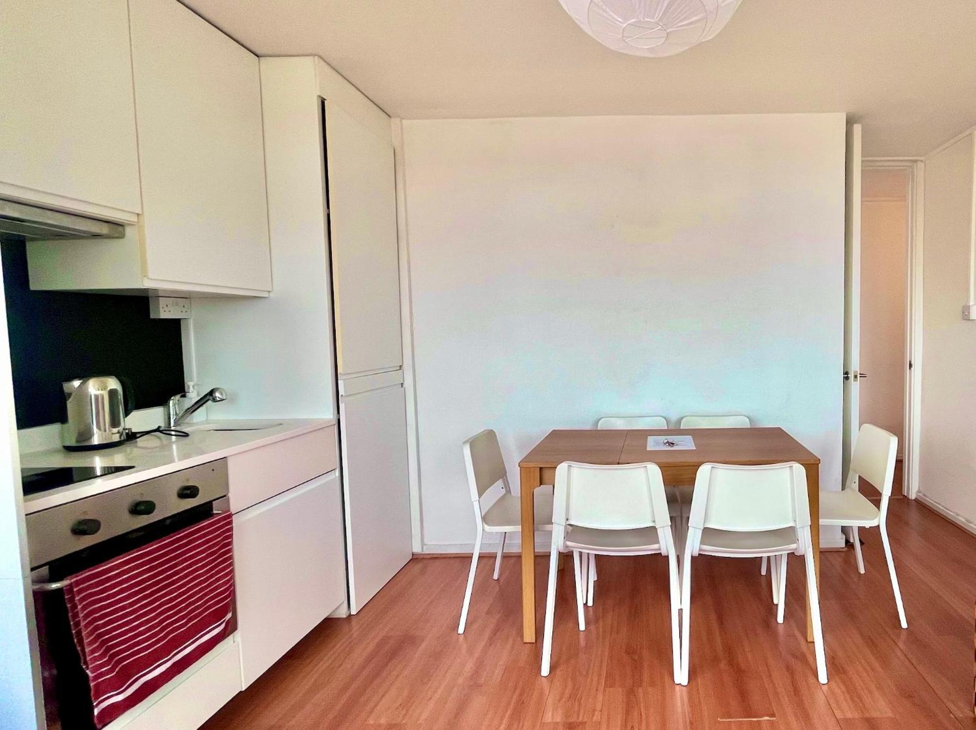 Bright 2-bedroom In Soho High-rise With Skyline Views London