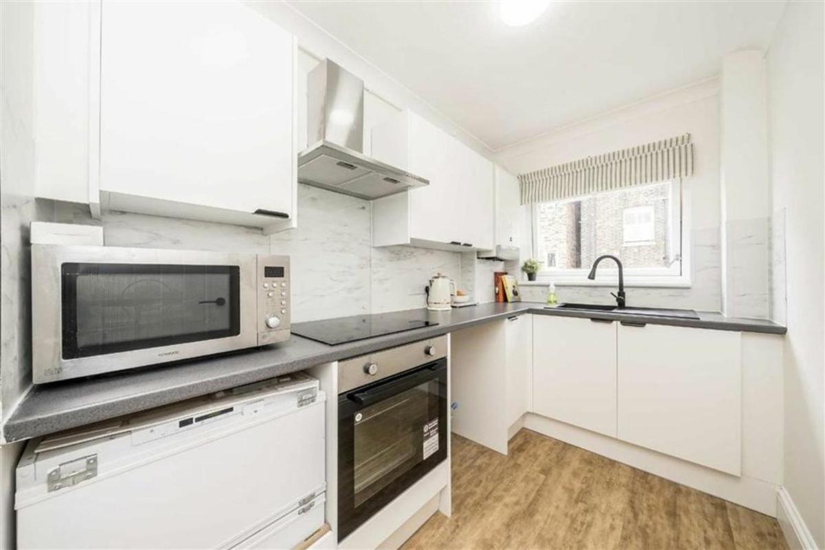 Bright Newly Refurbished London