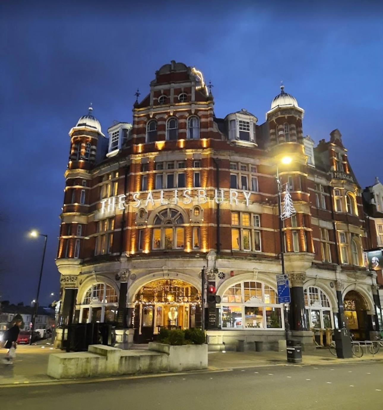 Homestay Delux Near Centre London