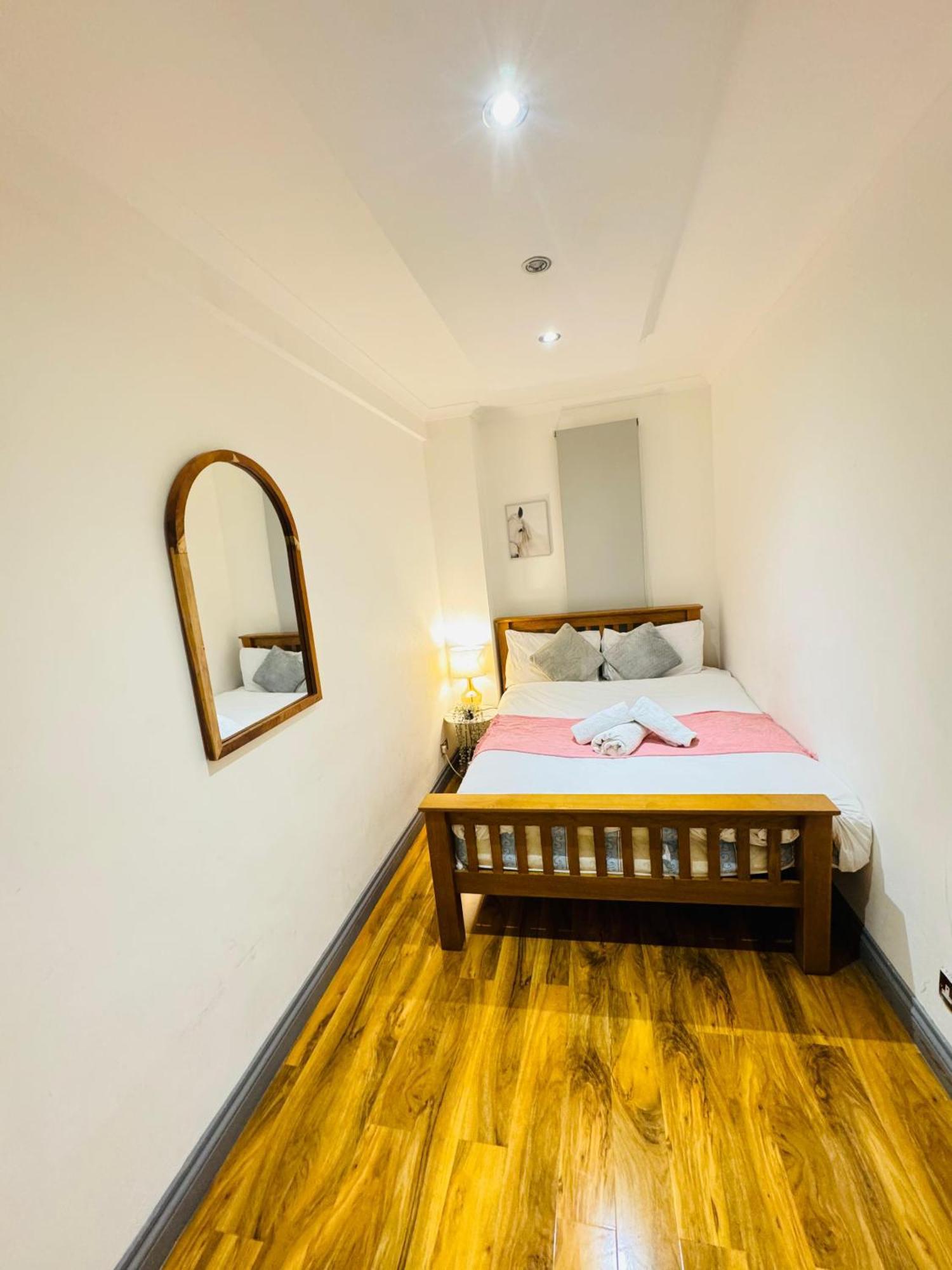 Apartment 1 Bedroom Flat *