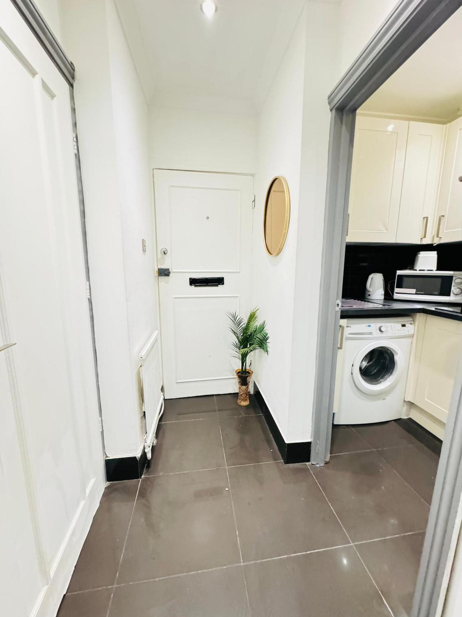 Apartment 1 Bedroom Flat London