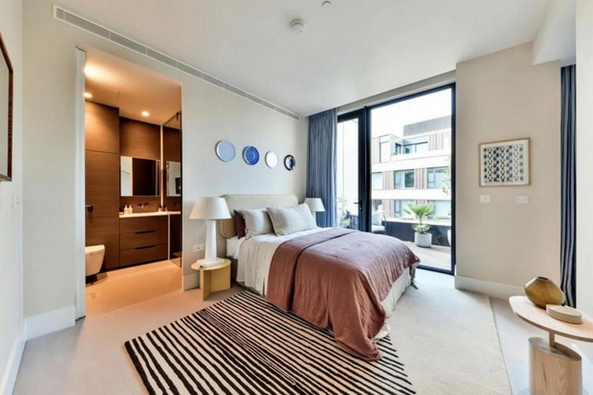 Simpsons House Central Z Holiday home London