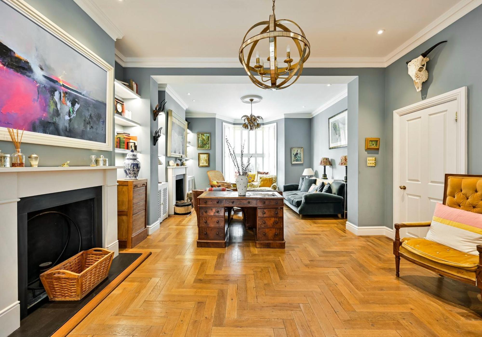 Contemporary In Shepherds Bush Holiday home
