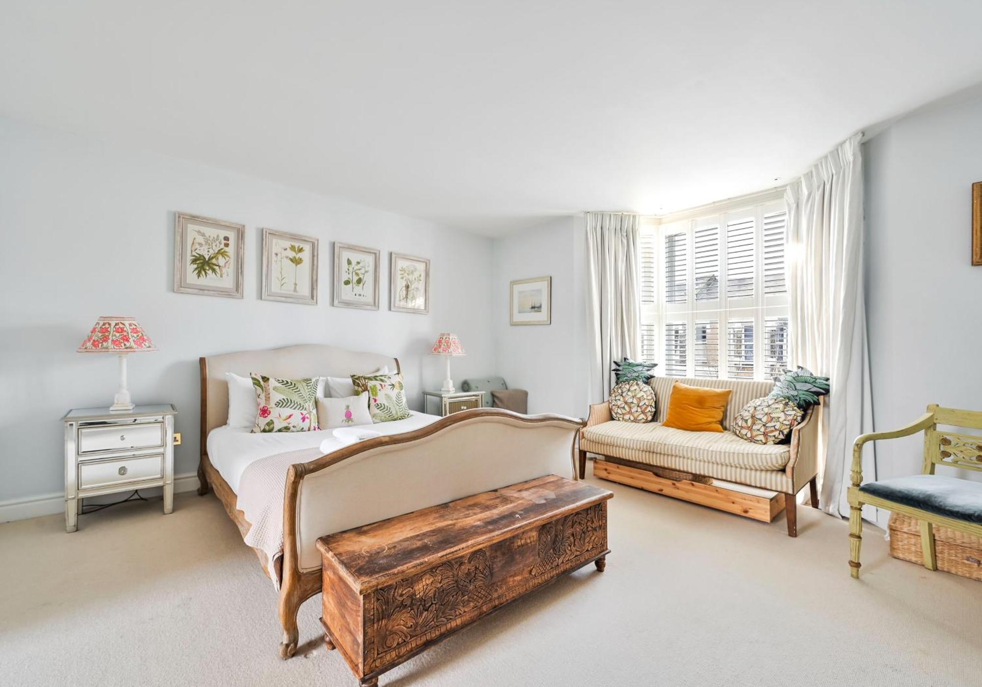 Holiday home Contemporary In Shepherds Bush London