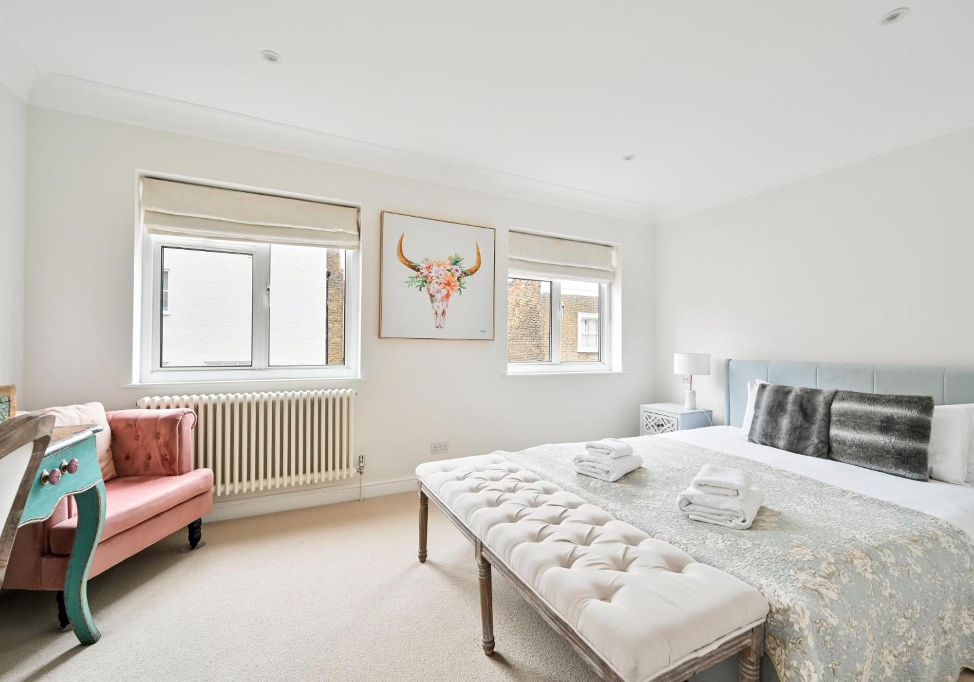 Chelsea Townhouse With Roof Terrace & Parking Apartment *