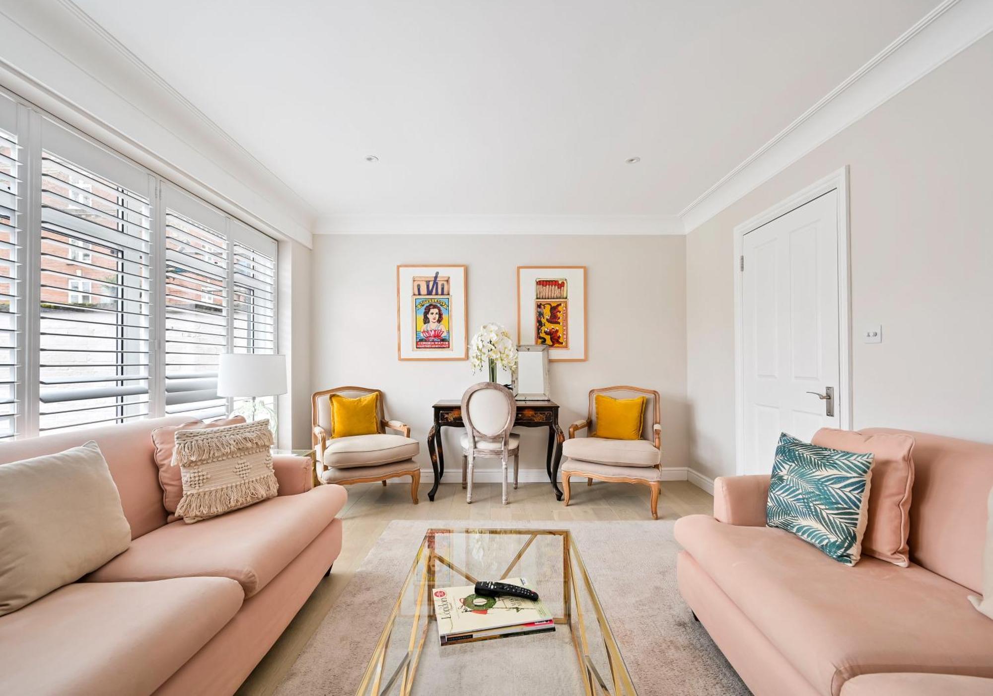 Apartment Chelsea Townhouse With Roof Terrace & Parking