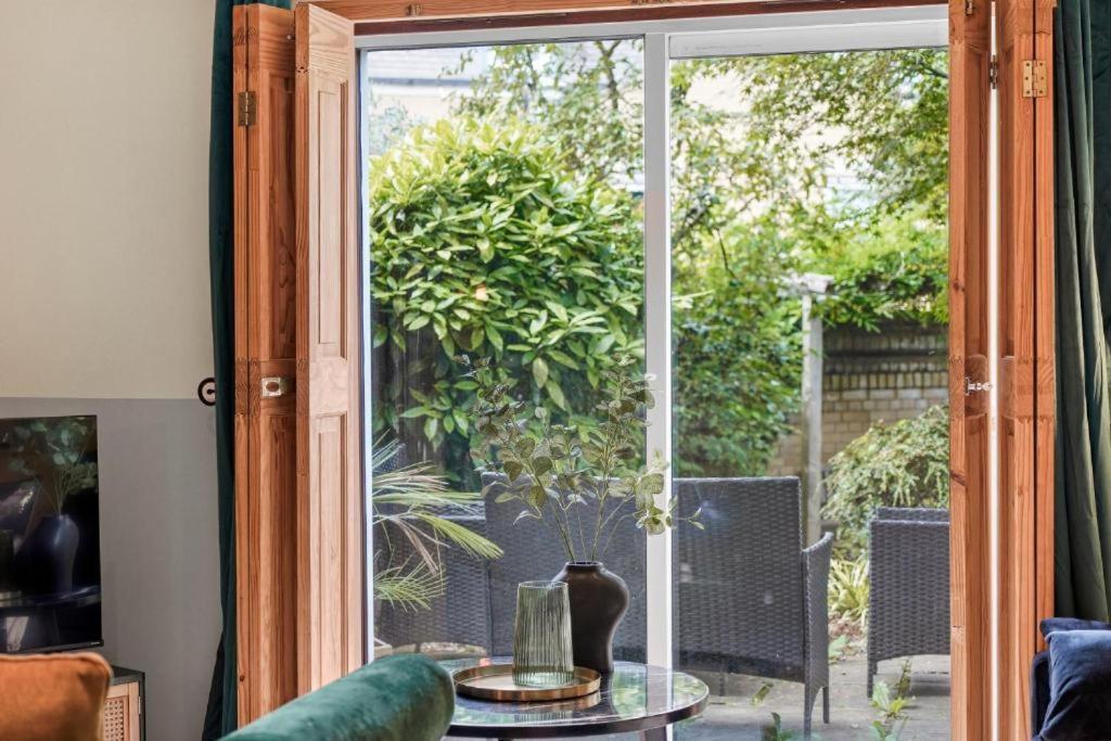 Holiday home Lovely 2 Bed Parking And Garden