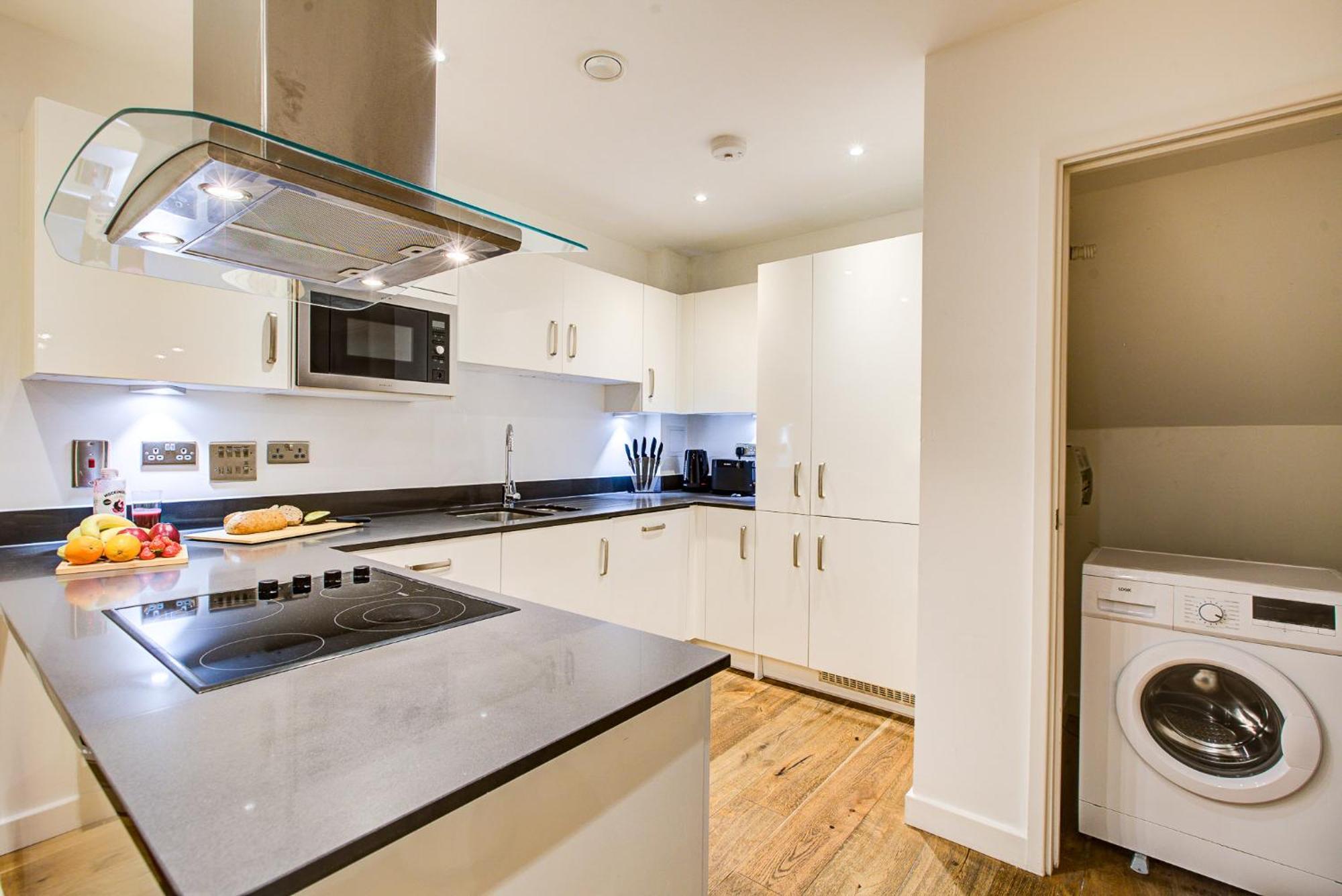 Hybrid Resi Greenwich Near O2 Arena *