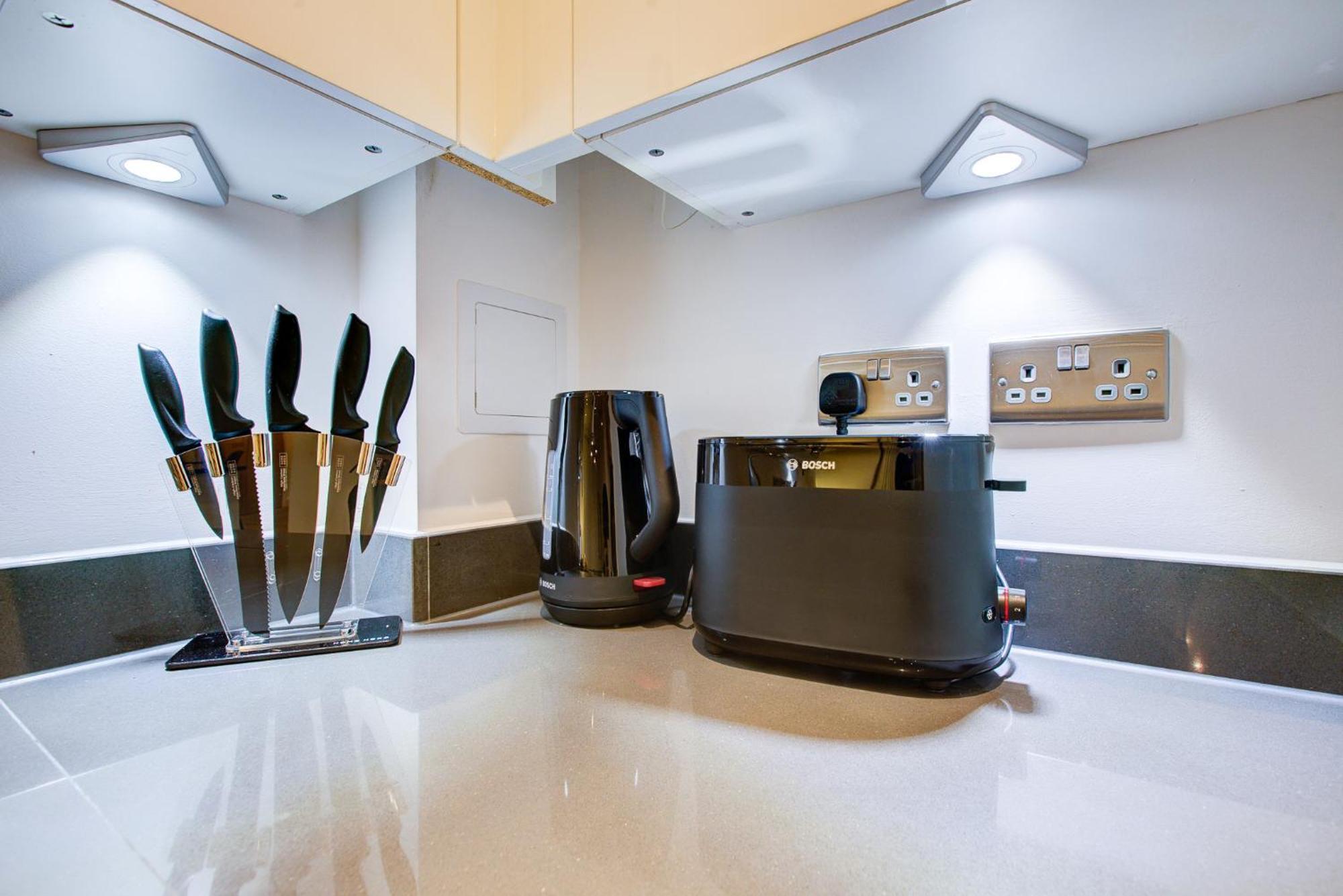 Hybrid Resi Greenwich Near O2 Arena