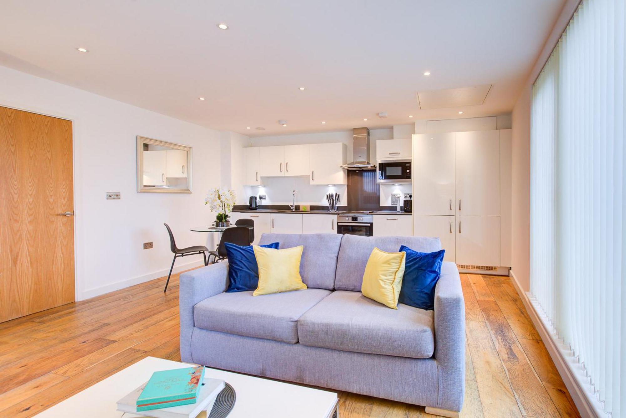 Hybrid Resi Greenwich Near O2 Arena London