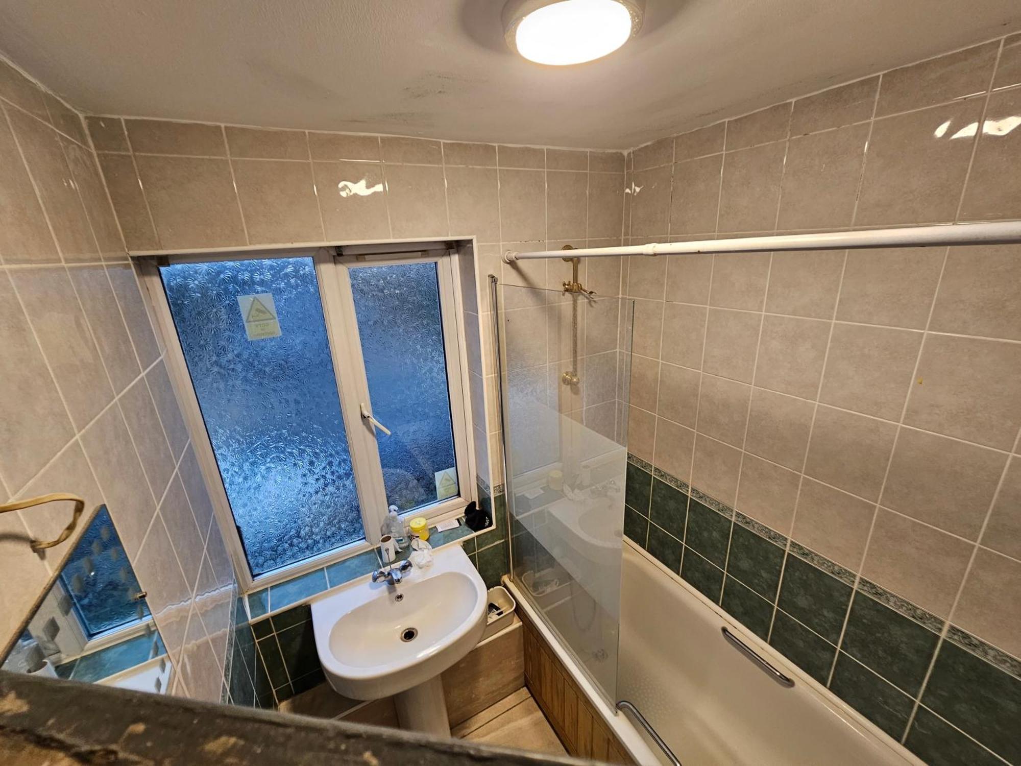 E14 Gjestgiverier London