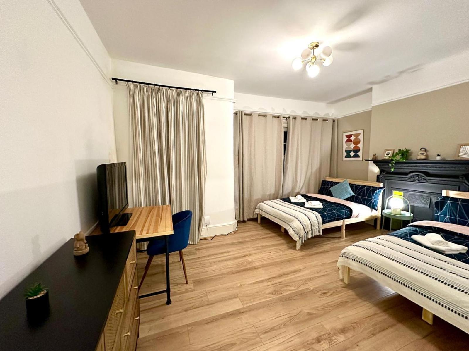 Habitación en casa particular Delux Near Centre *