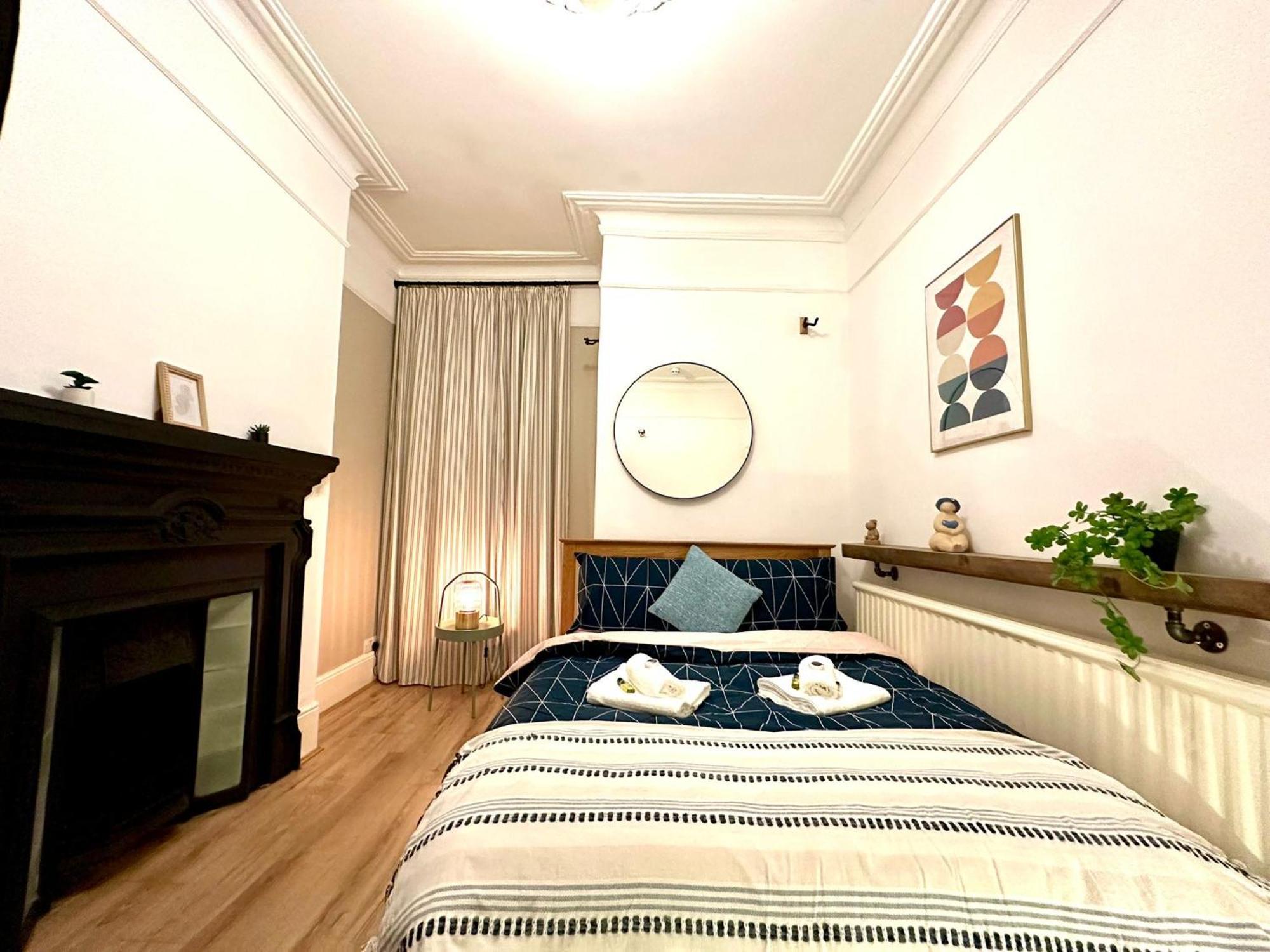 Habitación en casa particular Delux Near Centre *