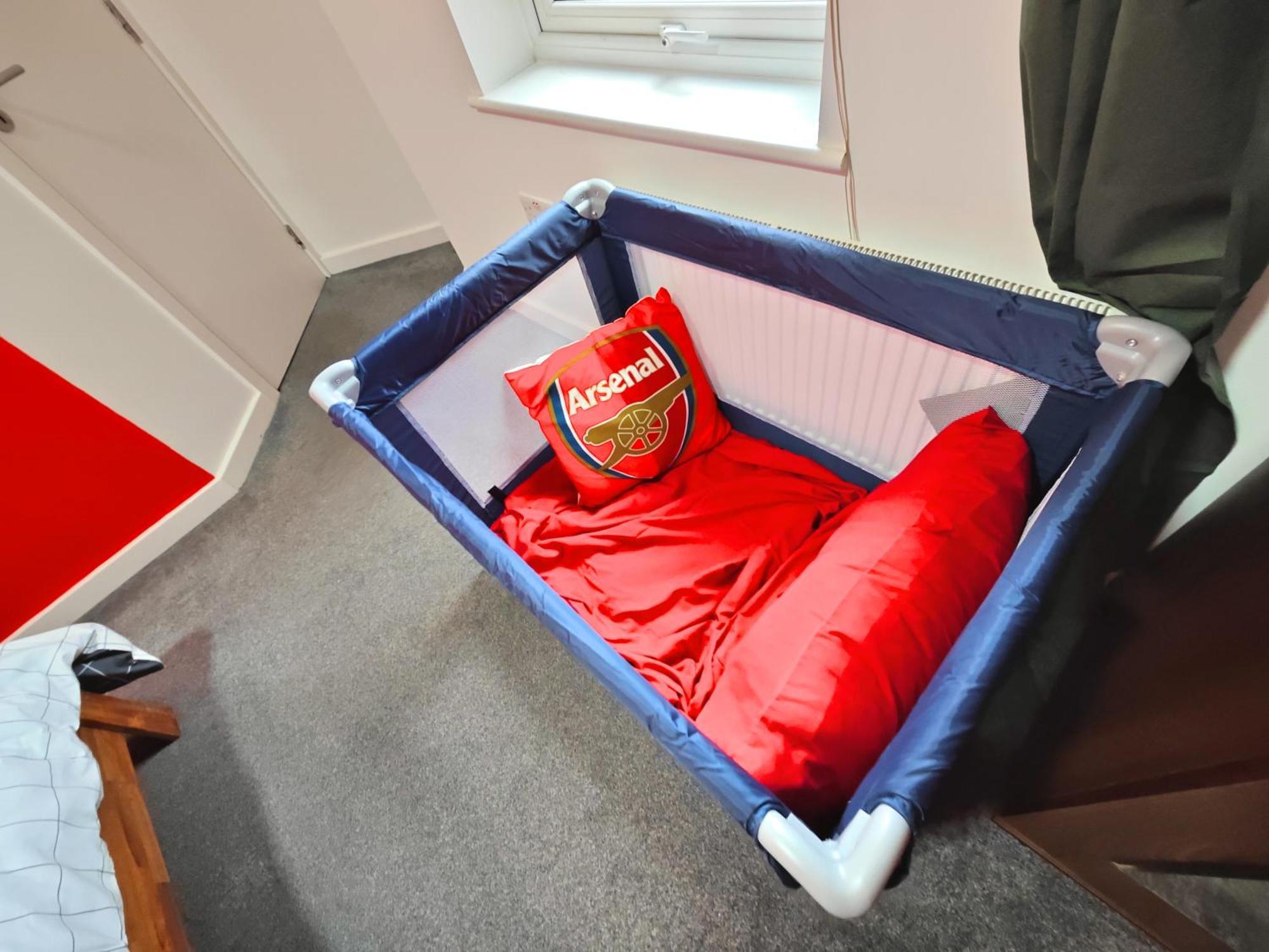 Bright And Spacious 2-bedroom Flat Near Emirates Stadium Apartment *