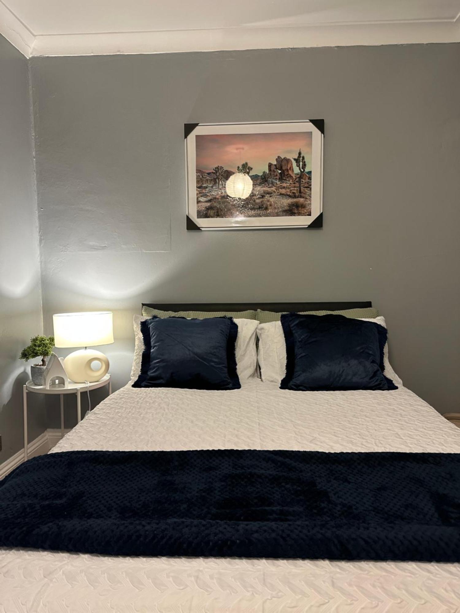 Charming 1 Bedroom Flat With Living In Kings Cross, St Pancras No Lift * London