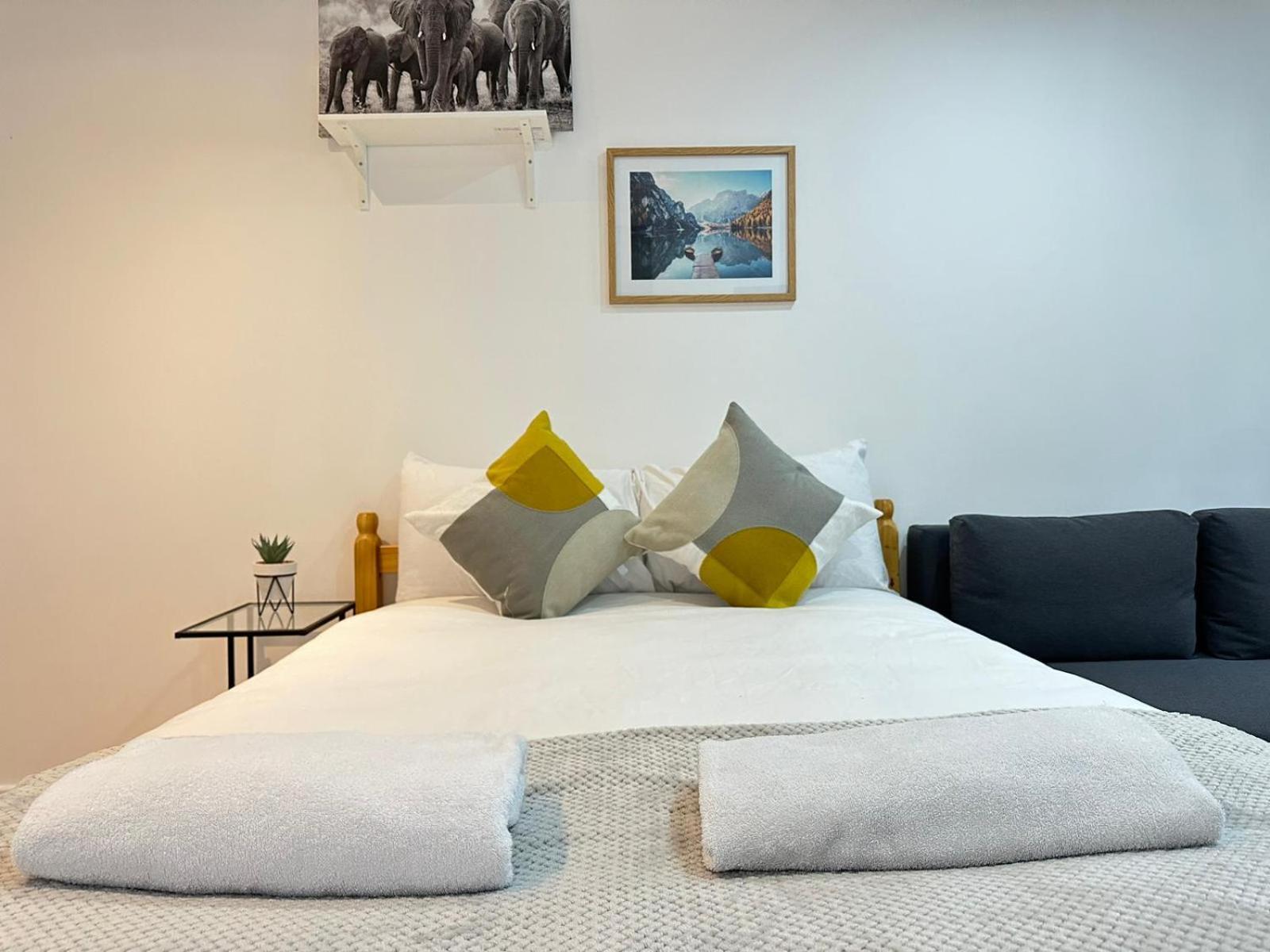 Harrow Road Beautiful Family Apartment London