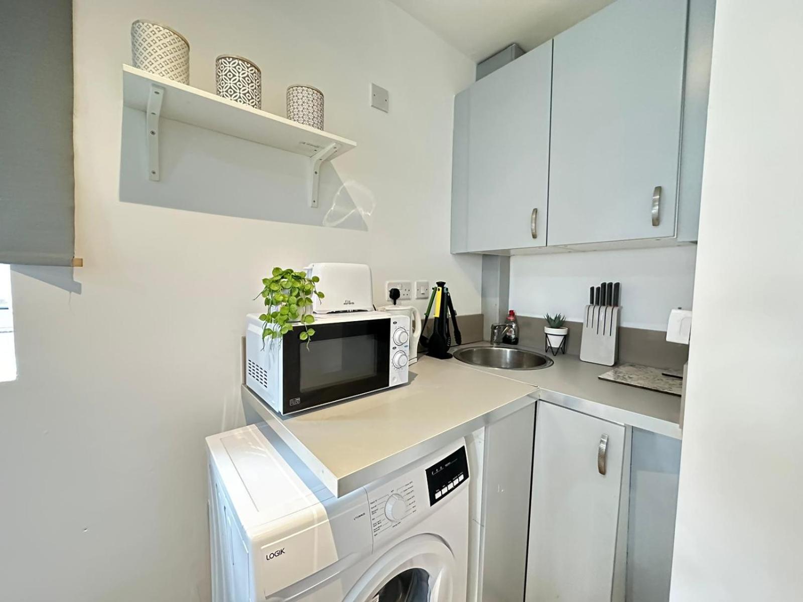 Harrow Road Beautiful Family Apartment
