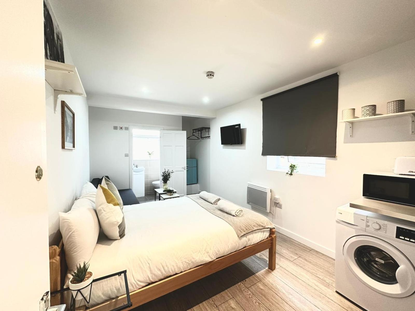 Harrow Road Beautiful Family Apartment *