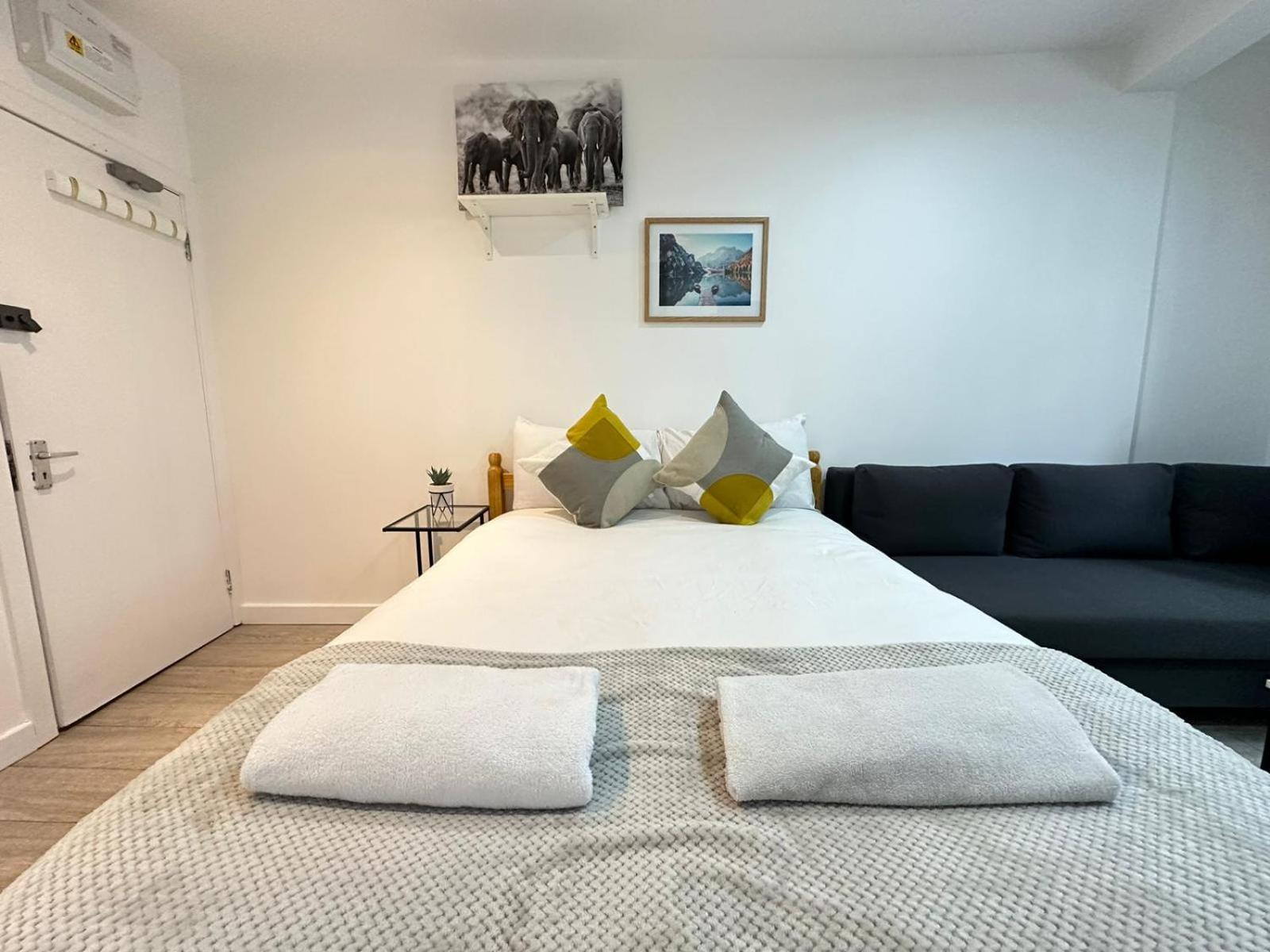 Harrow Road Beautiful Family Apartment *