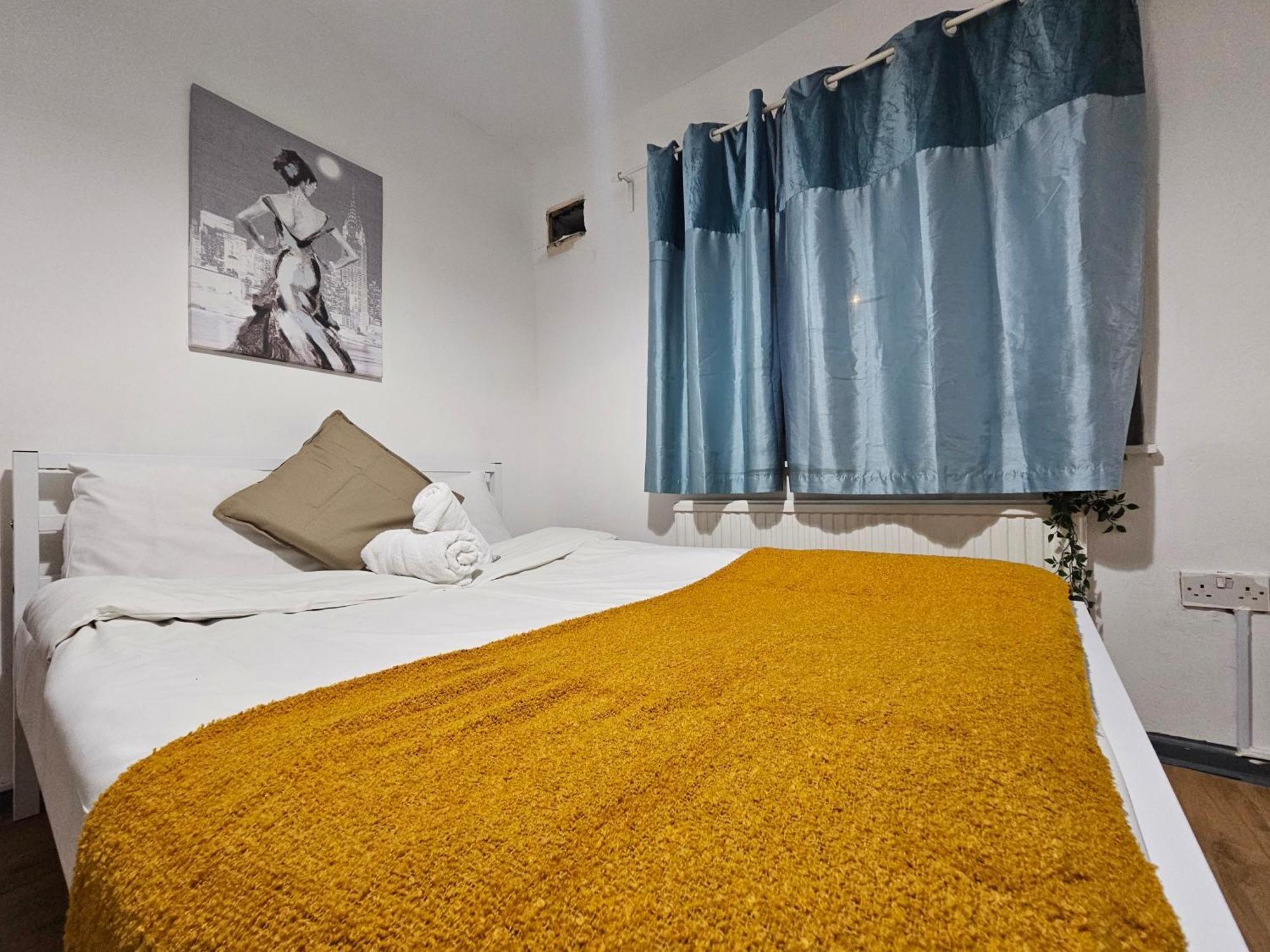 E14 Guest house