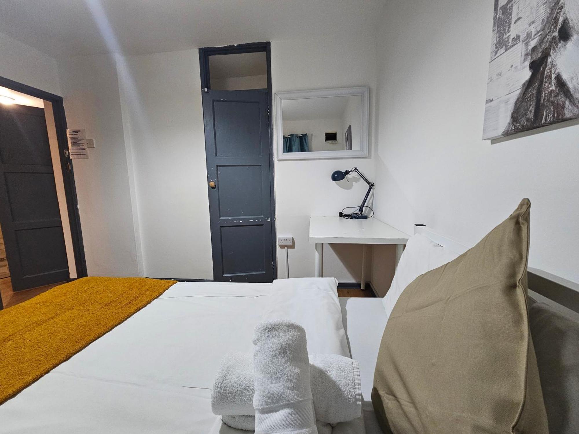 Guest house E14 *