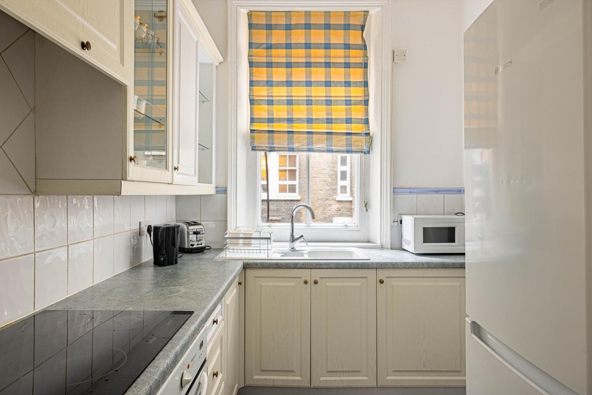 2 Bdr Mayfair & Selfridges Lux Pad London