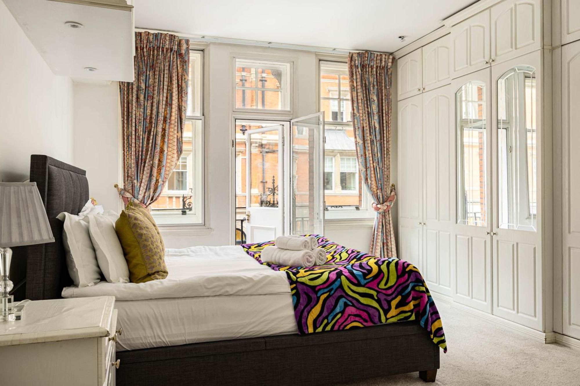 2 Bdr Mayfair & Selfridges Lux Pad London