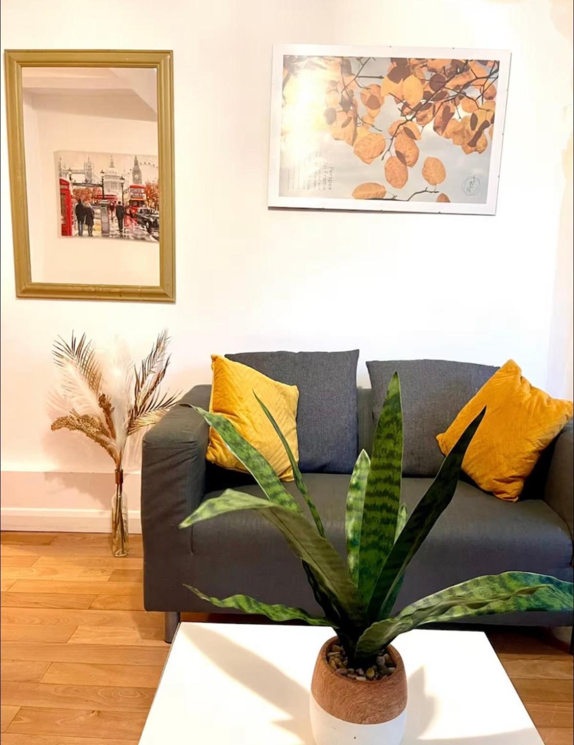 2 Bed Flat Near To Tower Bridge * London