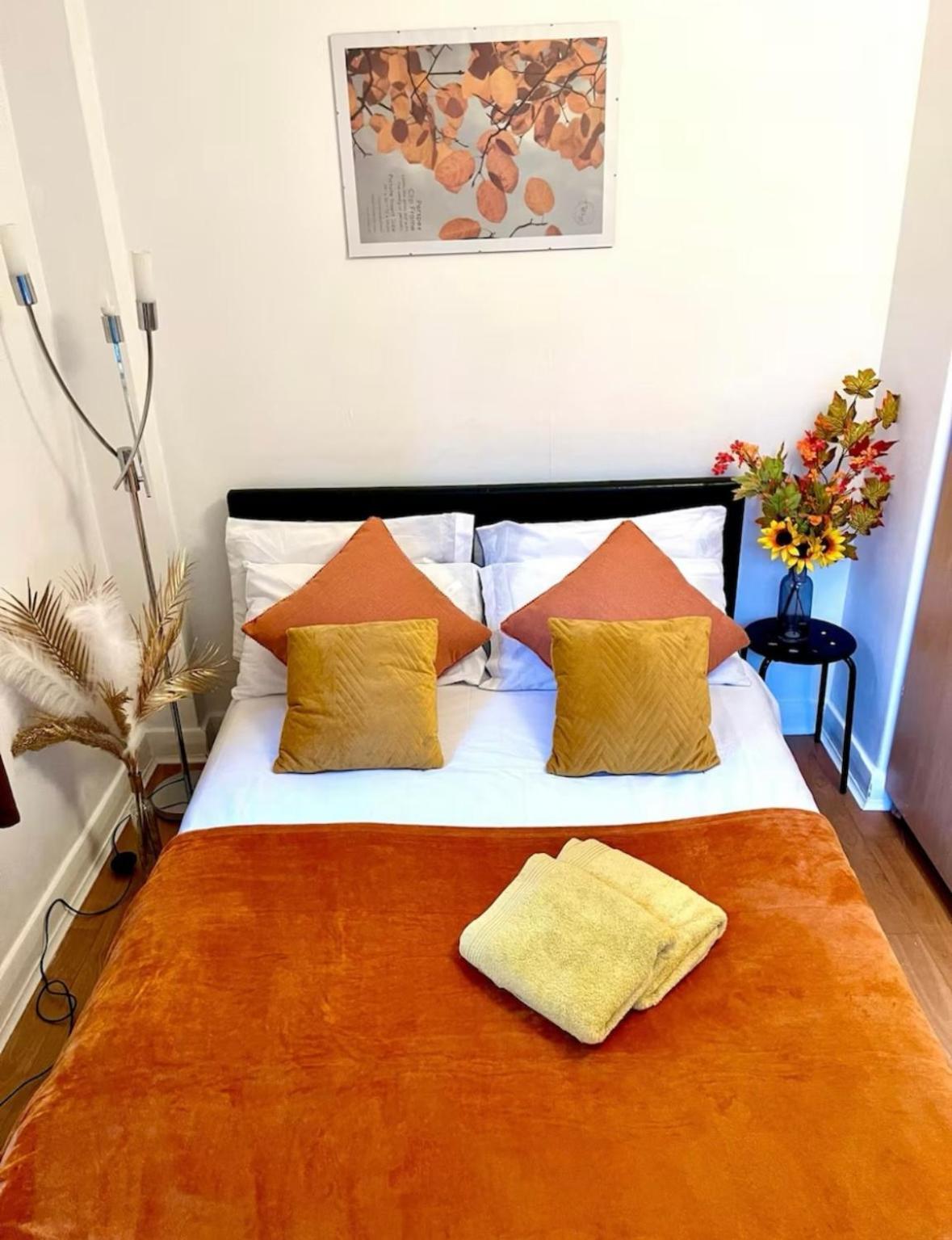 2 Bed Flat Near To Tower Bridge London