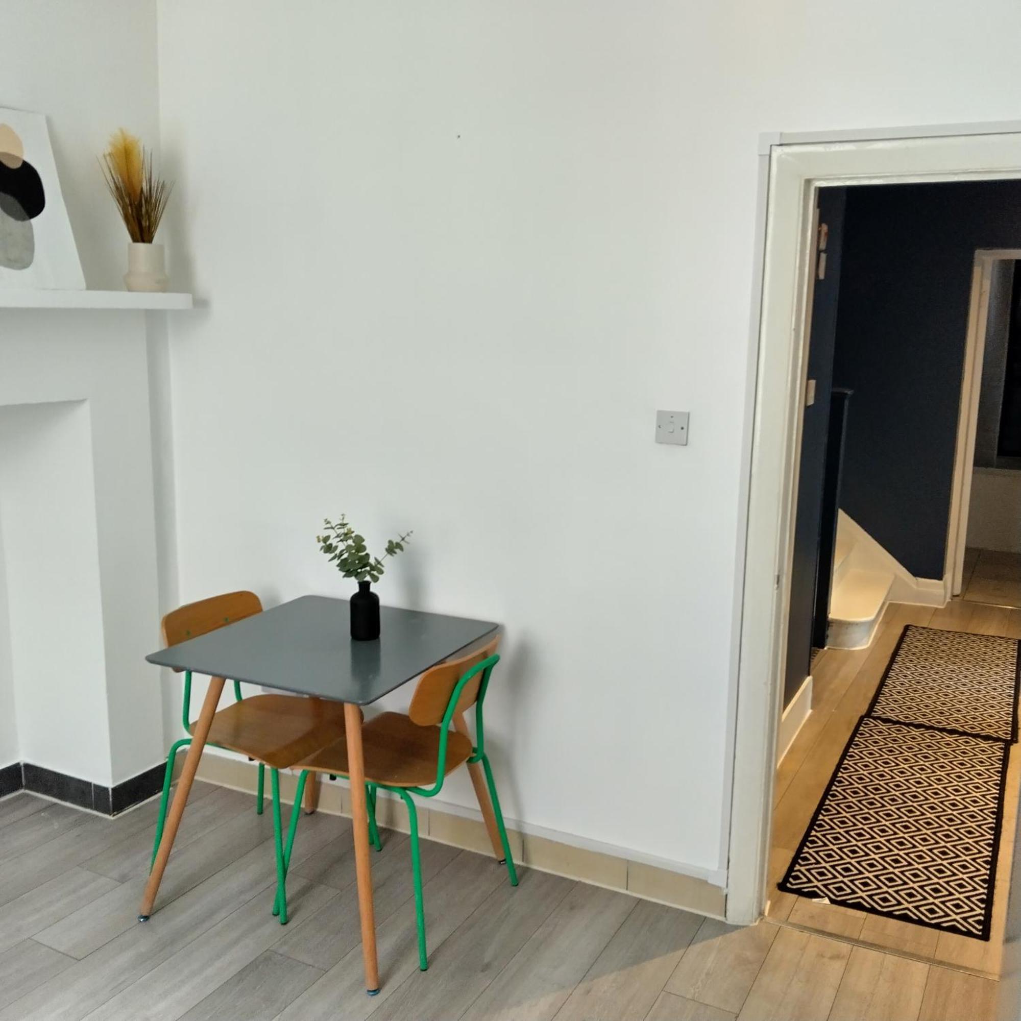 Leilighet Spacious 5-bedroom, 4-bathroom In Central Zone 1
