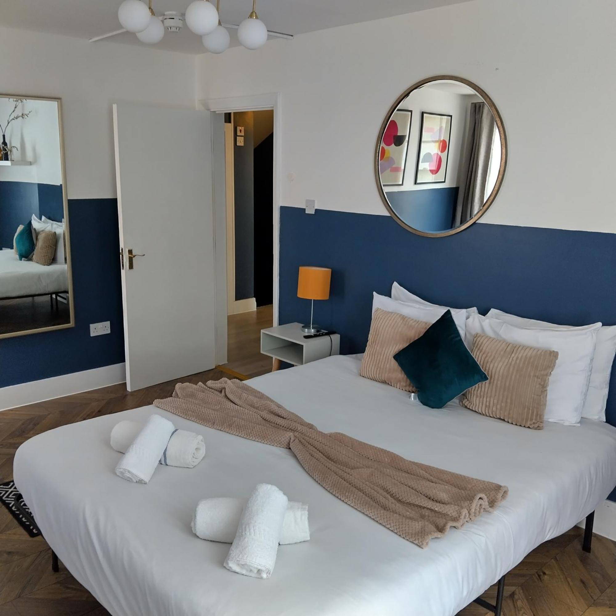 Spacious 5-bedroom, 4-bathroom In Central Zone 1 London