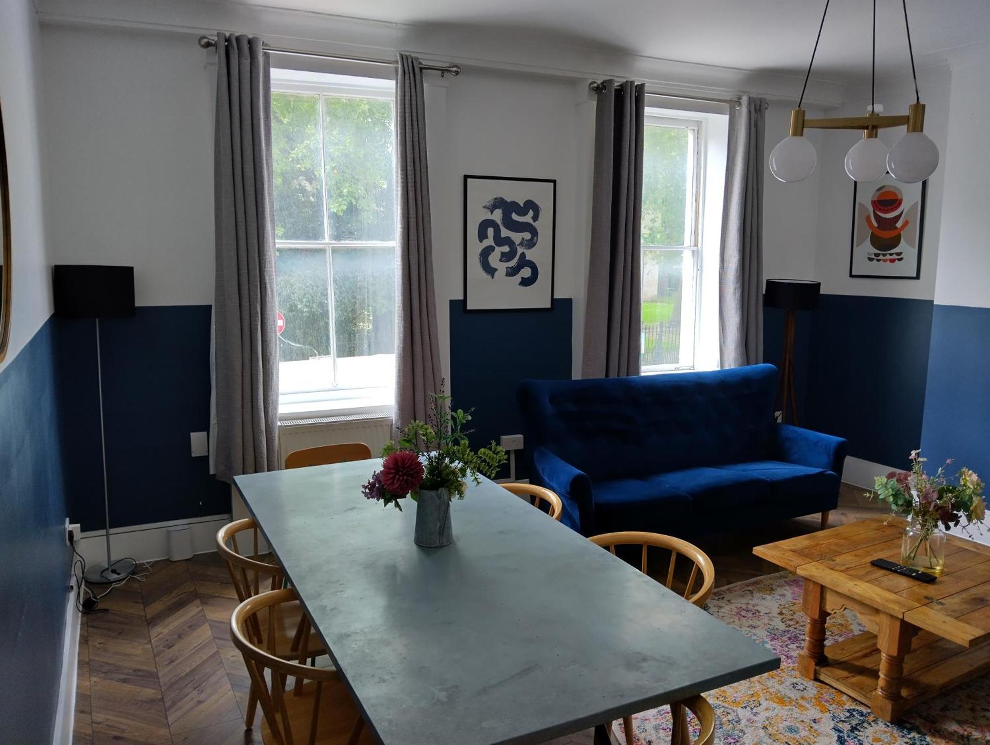 Leilighet Spacious 5-bedroom, 4-bathroom In Central Zone 1 *