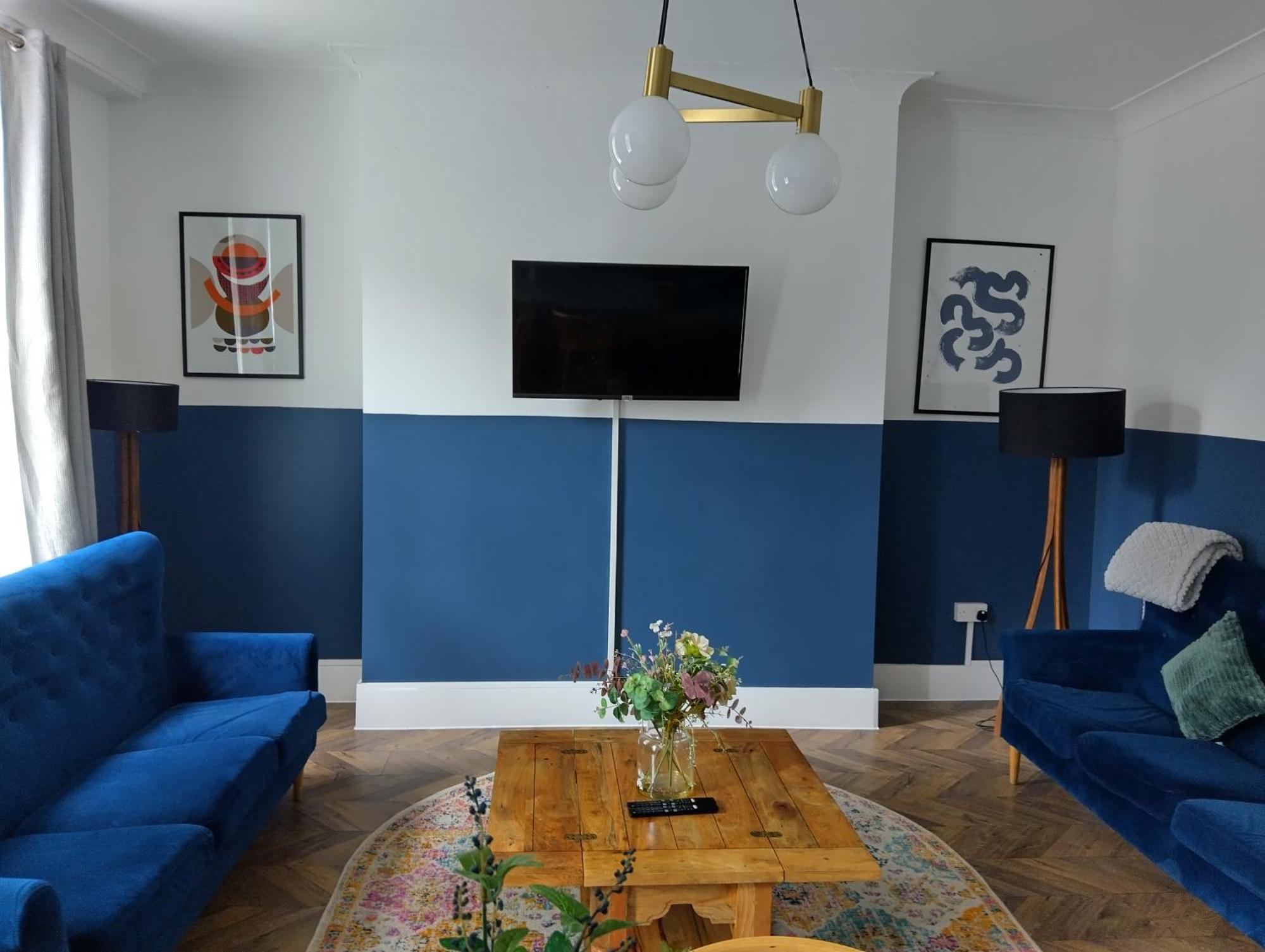 Leilighet Spacious 5-bedroom, 4-bathroom In Central Zone 1 *
