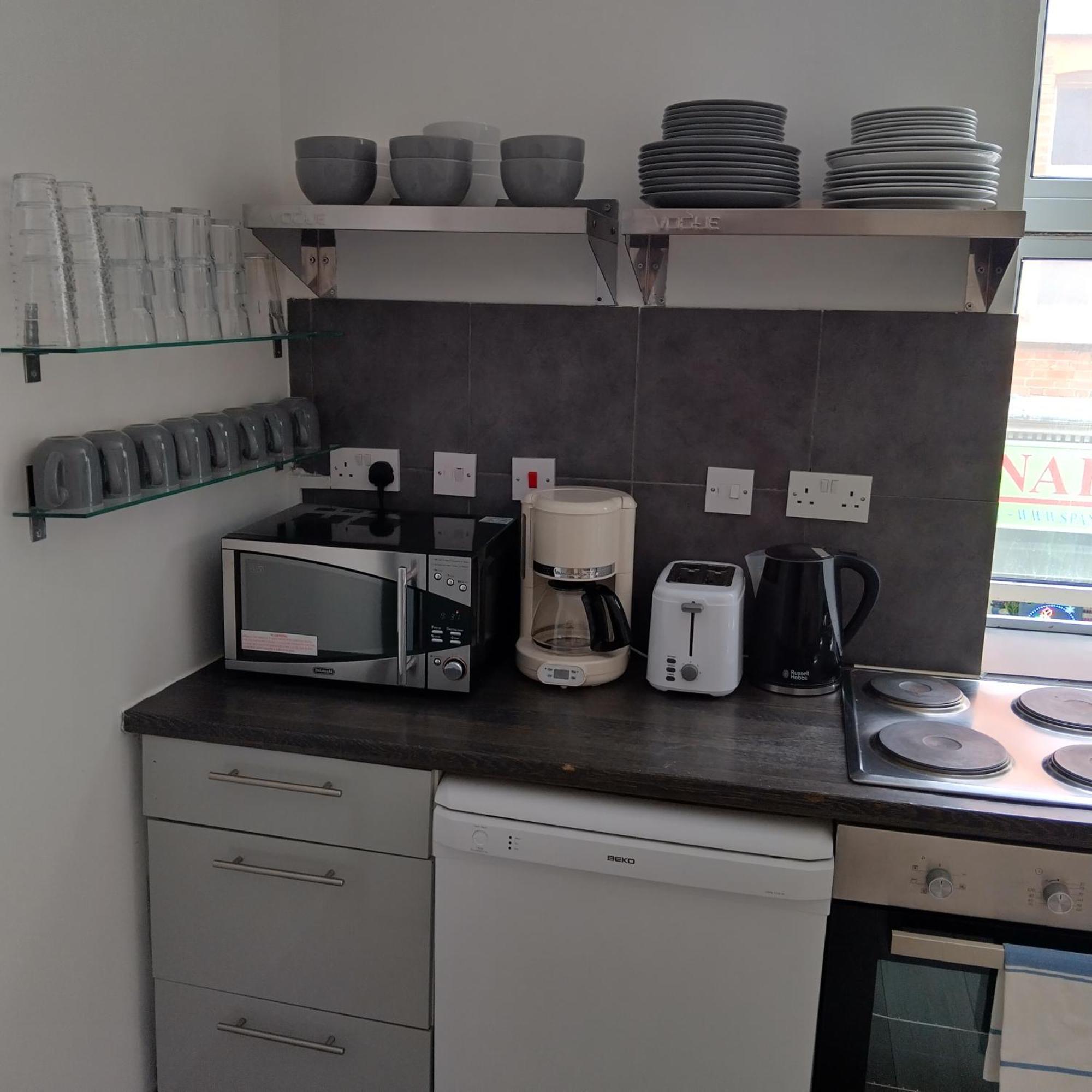 Spacious 5-bedroom, 4-bathroom In Central Zone 1 * London