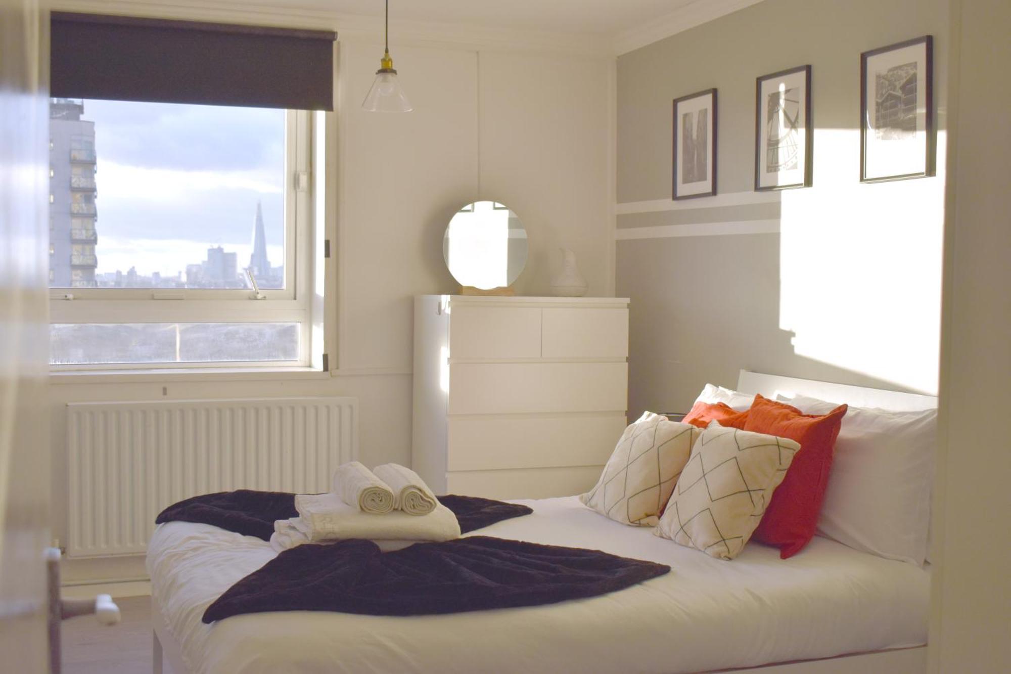 Skyline Apartment, London, Canary Wharf, River Side View And Street Parking Permit * Londres