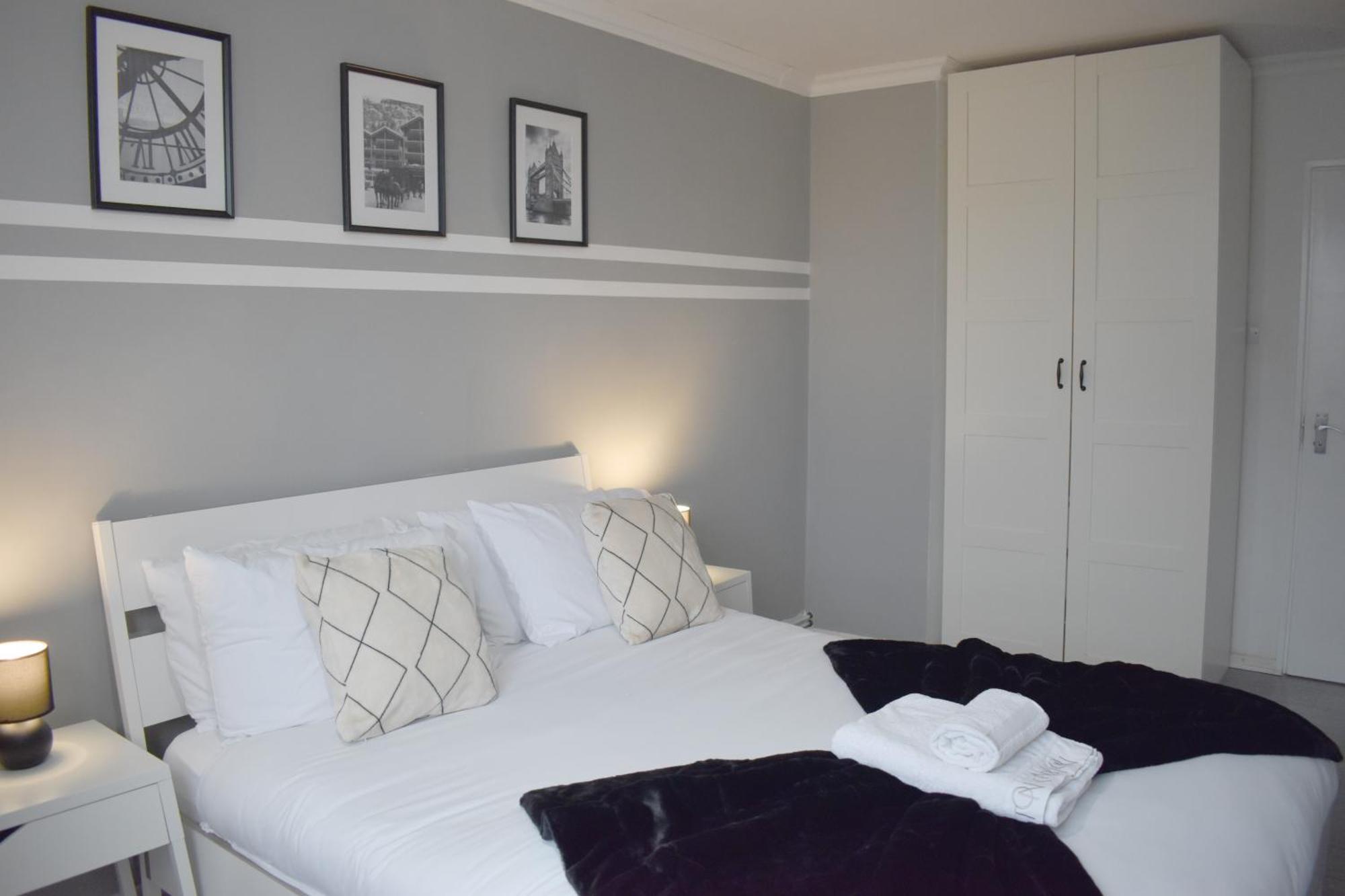 Apartamento Skyline Apartment, London, Canary Wharf, River Side View And Street Parking Permit Londres