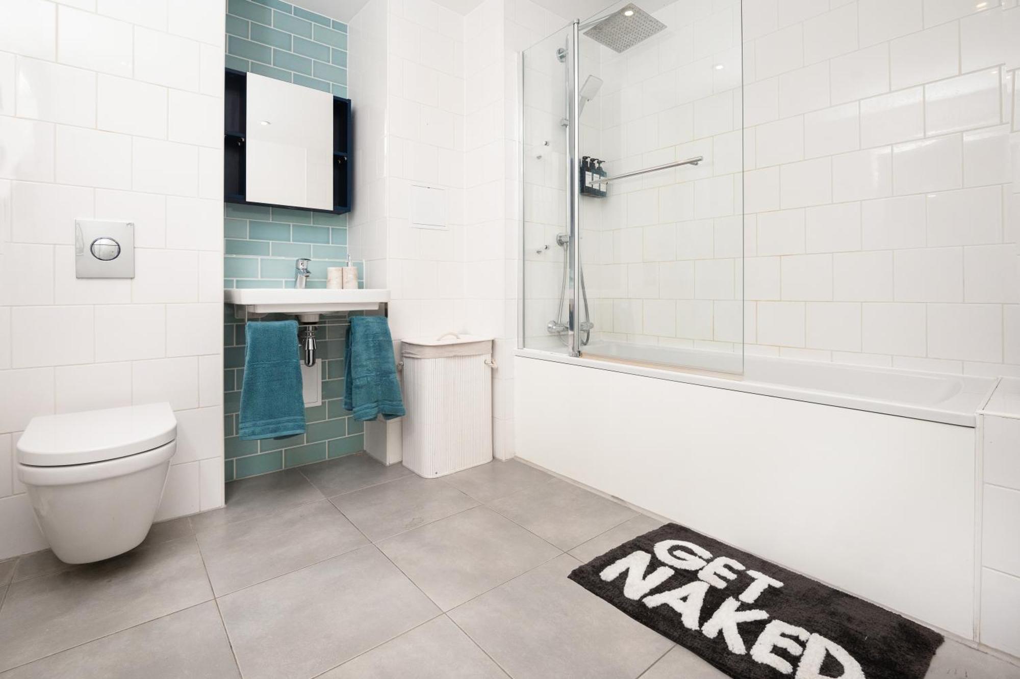 Cozy 1 Bedroom Close To Excel *