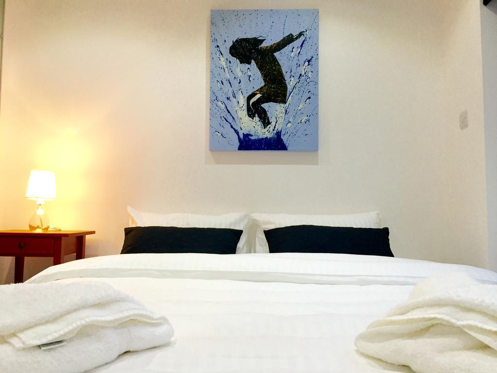 Kings Cross Apartments *