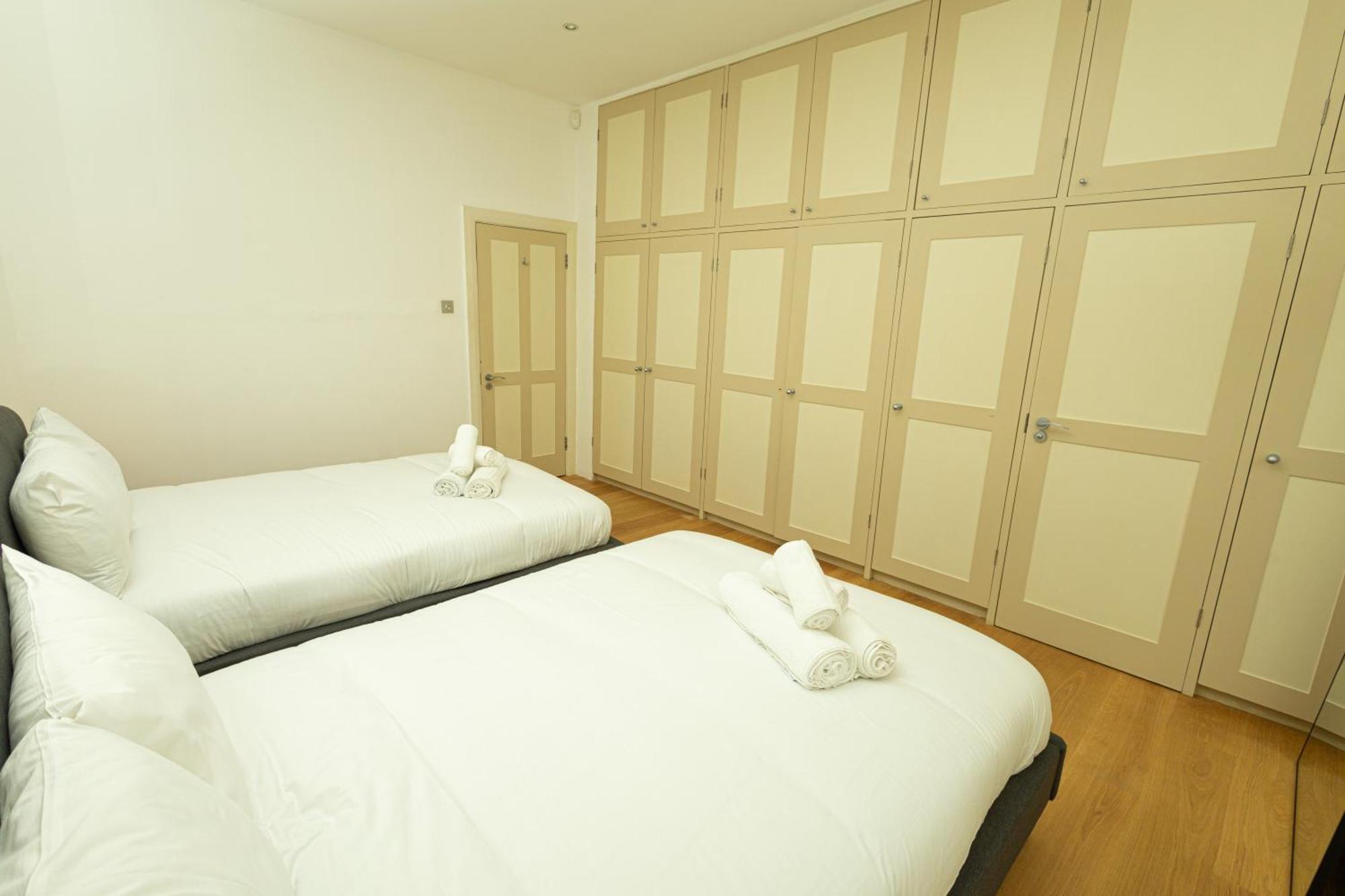 2bedroom Gem In The Heart Of Kensington Apartment