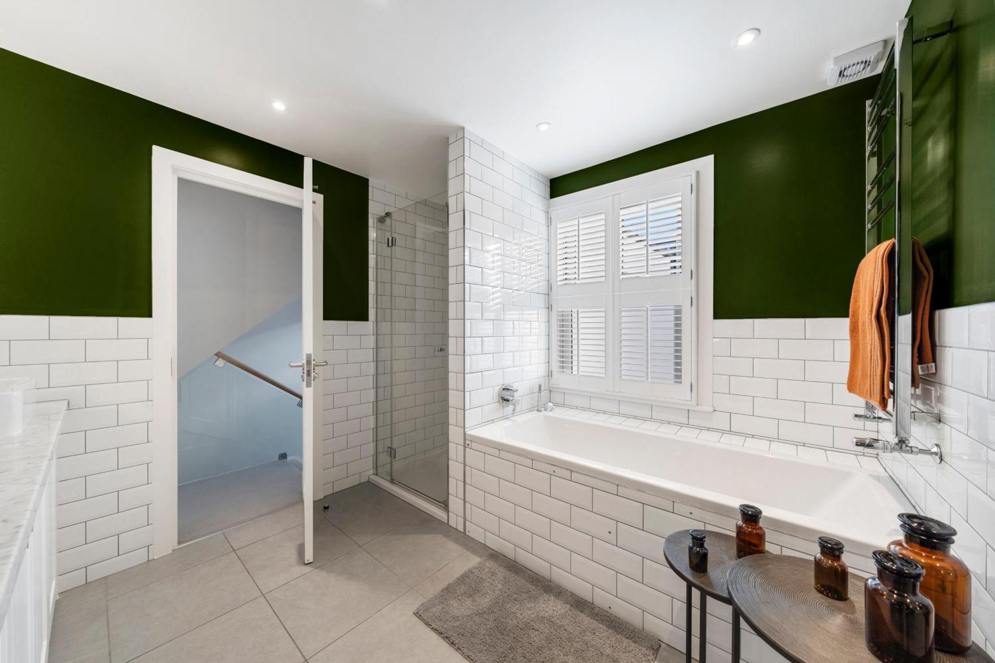 Central 4 Bedroom House With Garden In Battersea Close To Chelsea Feriehus London