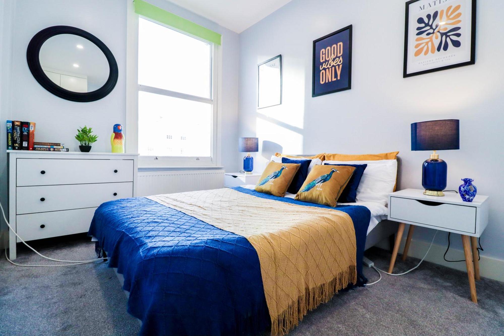 Luxury Battersea 2 Bed - 2min Walk From Station Apartment *