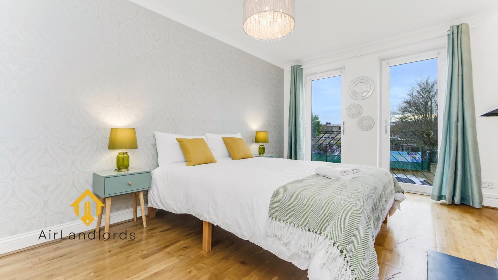 Exclusive 4 Bedroom House In The Heart Of Hackney! London