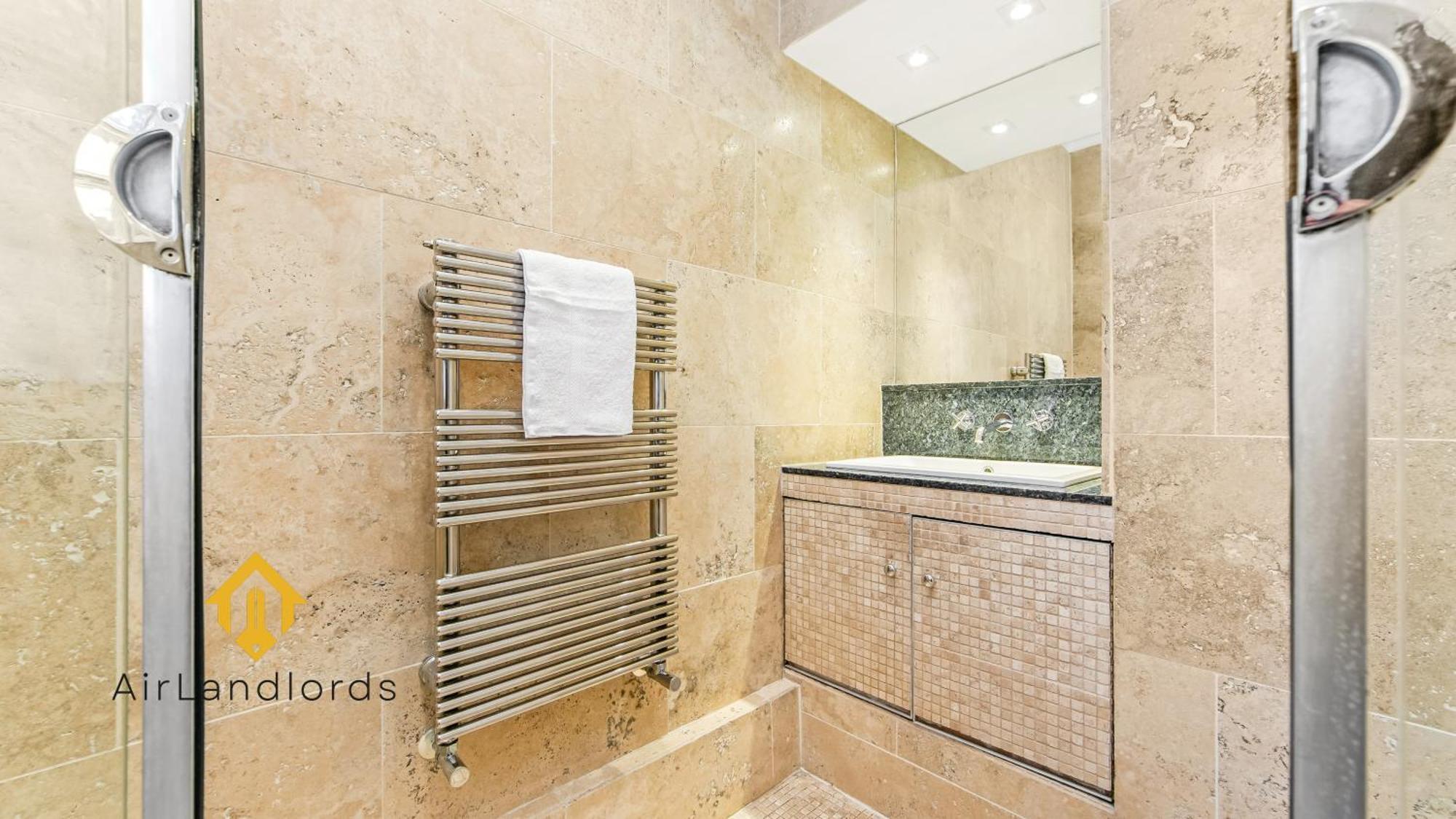 Holiday home Exclusive 4 Bedroom House In The Heart Of Hackney!