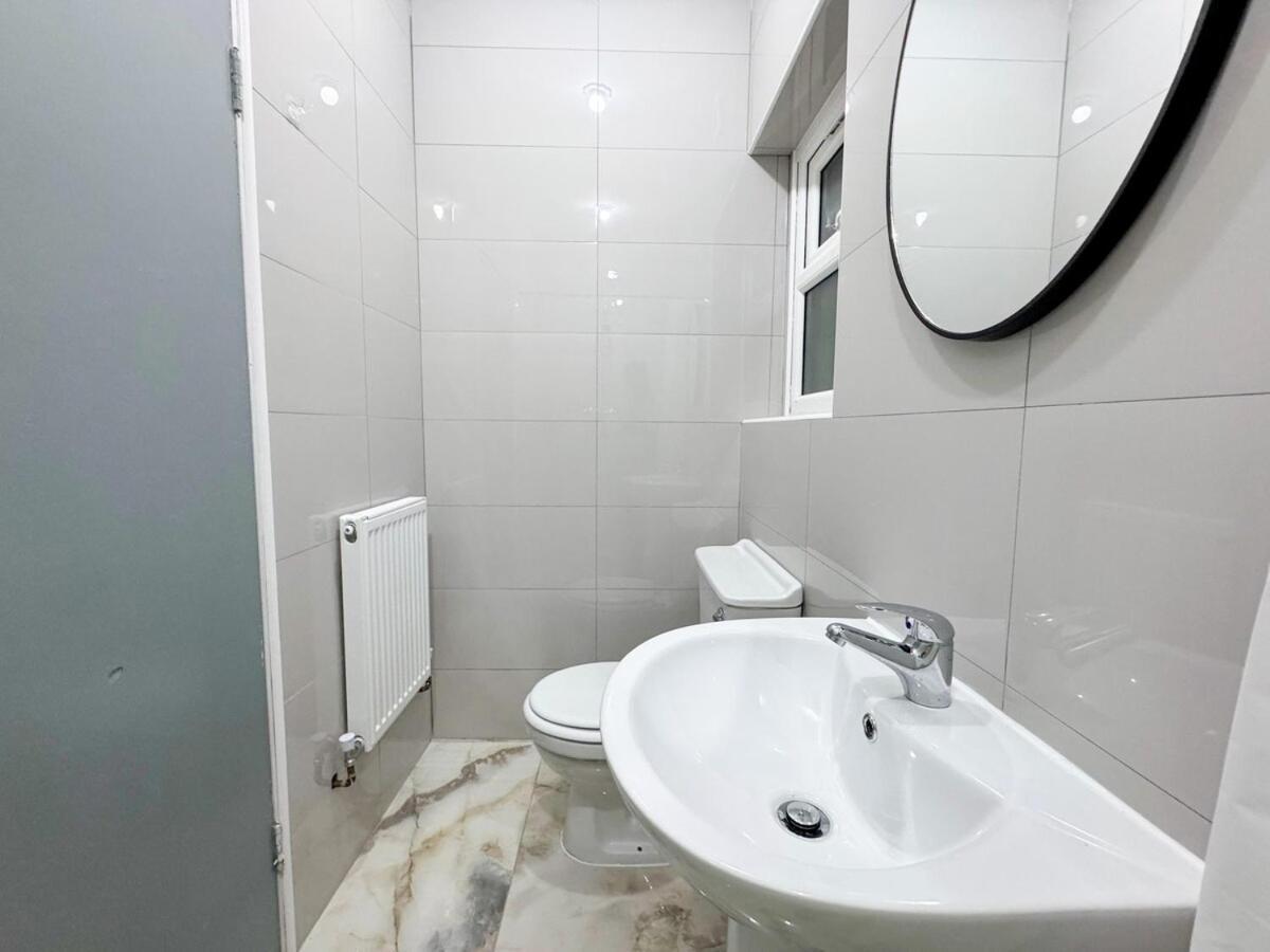 Apartamento North Spacious 7- Bedroom House Londres