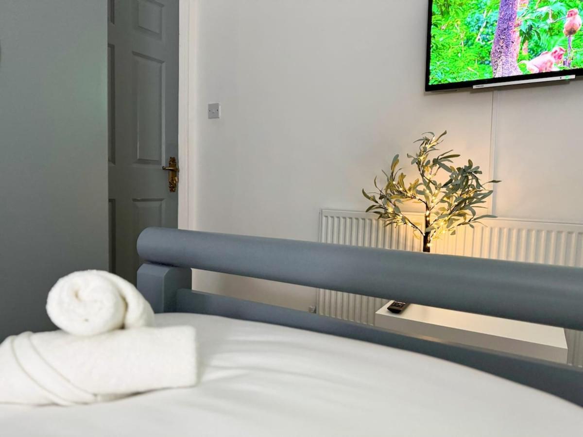 Apartamento North Spacious 7- Bedroom House *