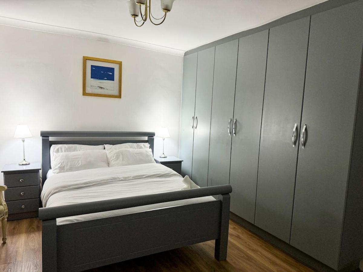 Apartamento North Spacious 7- Bedroom House Londres