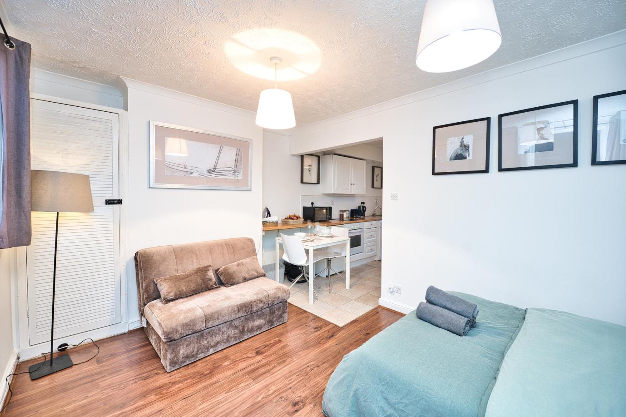 Hackney Road, E2 - For 3 Apartamento