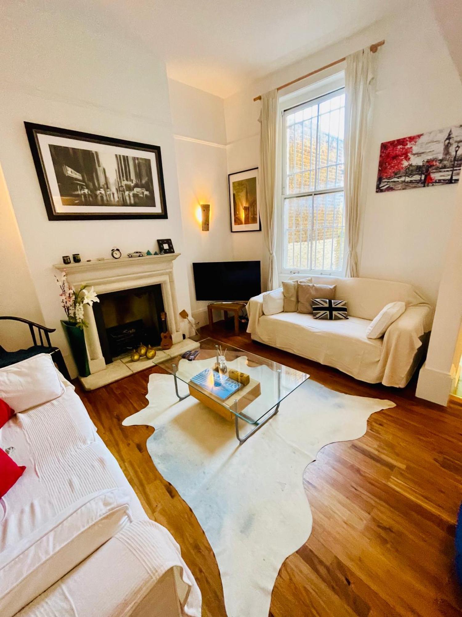 Apartment New! Stylish 3-bed With Garden *